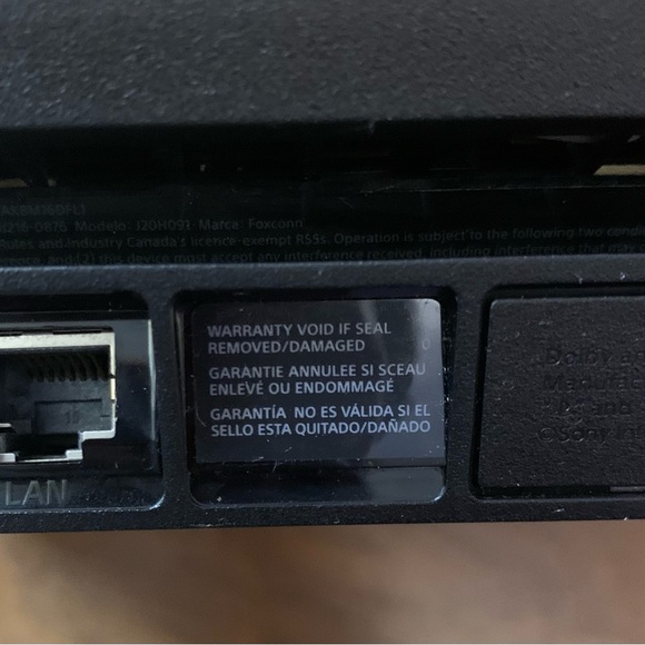 Pre-owned Sony PlayStation 4 in working condition - Picture 8 of 10